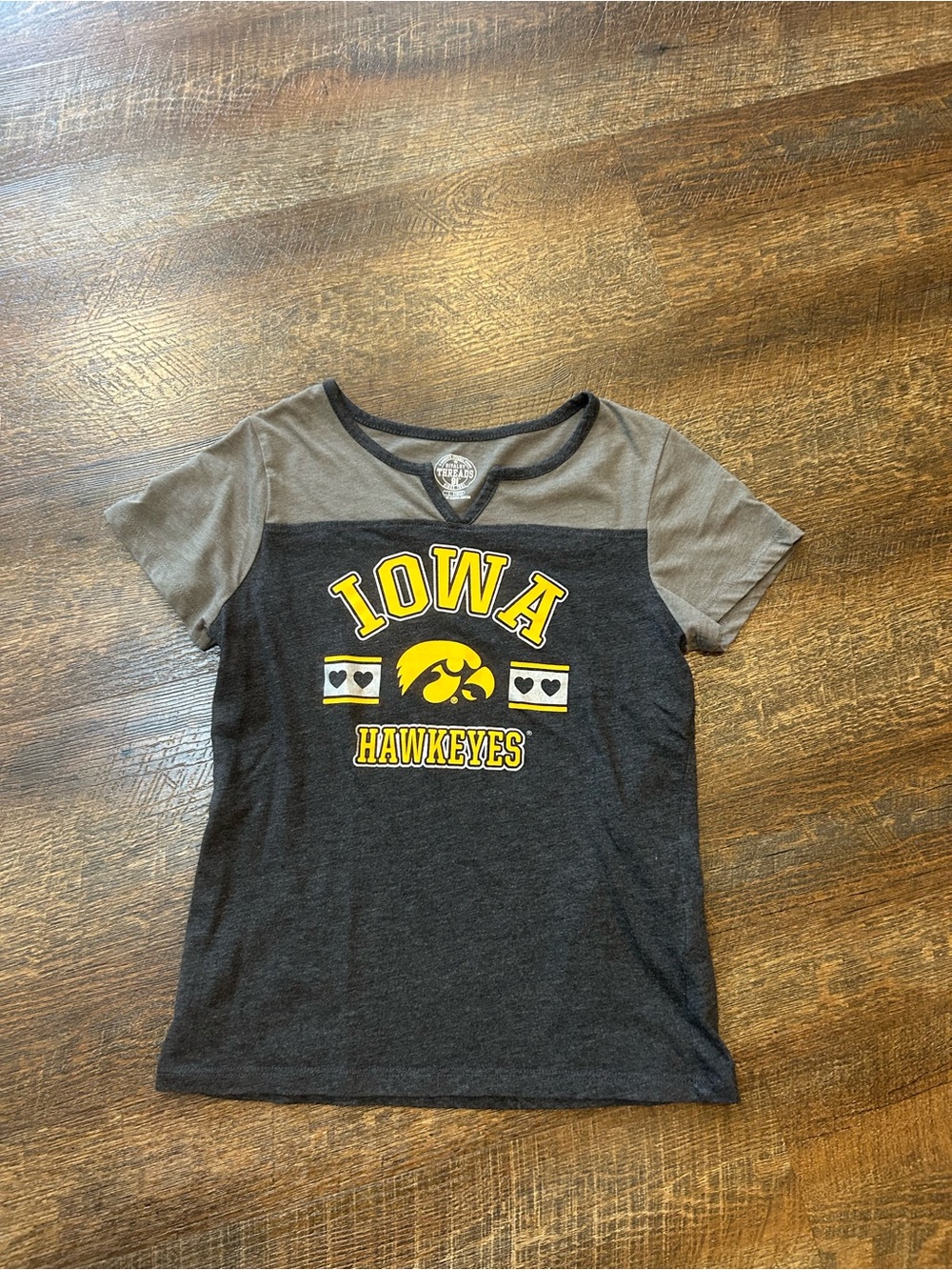 Rivalry Threads Iowa Hawkeyes Short Sleeve Tee - Black, Gray, Yellow